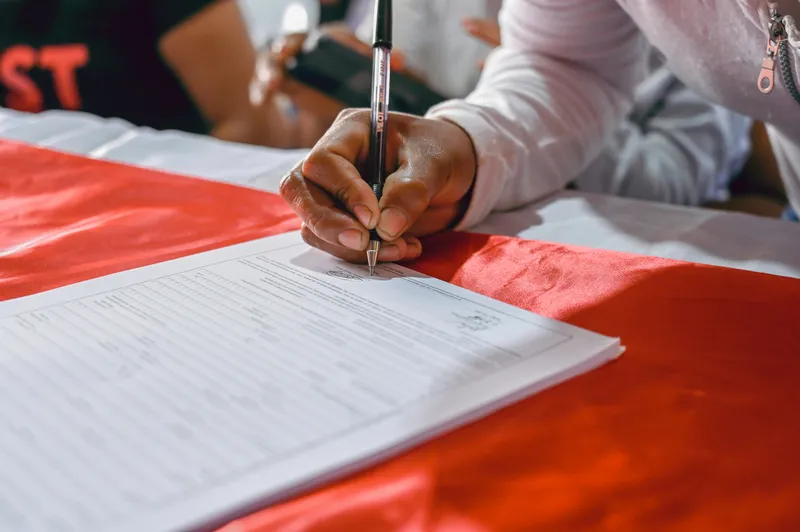 Signature d'un dossier